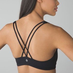 Lululemon Free to Be bra sz 8